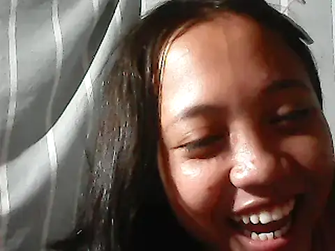 Snapshot of Yours_AsianPinayGirl18 chatting on June 17, 2026, 11:34 am Yours AsianPinayGirl18 online show from June 17, 2026, 11:34 am