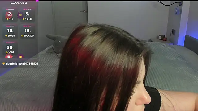 Snapshot of EmmyyK chatting on June 27, 2026, 12:22 pm EmmyyK online show from June 27, 2026, 12:22 pm