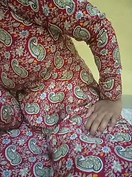 Snapshot of Seema_yadav01 chatting on May 24, 2026, 5:01 am Seema yadav01 online show from May 24, 2026, 5:01 am
