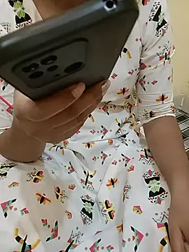 Seema yadav01 online show from July 14, 2026, 5:01 am