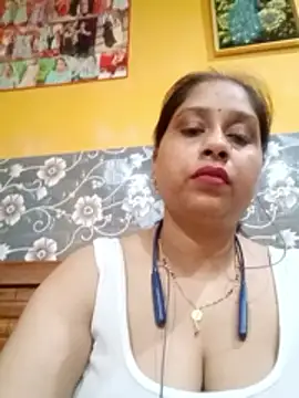 CuteKajal67 online show from May 2, 2026, 7:41 pm