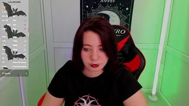 Snapshot of PurpleRune chatting on May 9, 2026, 1:05 pm PurpleRune online show from May 9, 2026, 1:05 pm