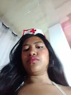 Hot Sophy  online show from July 28, 2026, 12:01 pm