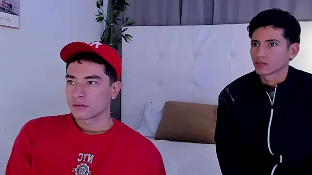 Alejo-and-Thiago online show from June 3, 2026, 12:19 pm