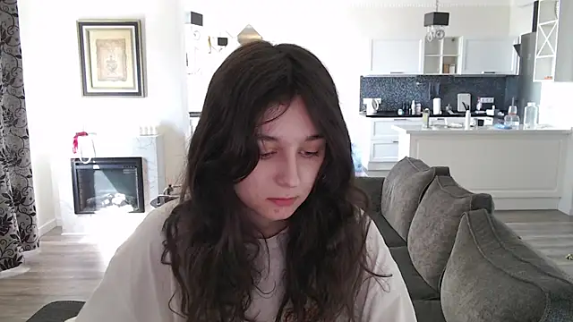 Snapshot of cute_lilia chatting on May 7, 2026, 8:42 am cute lilia online show from May 7, 2026, 8:42 am