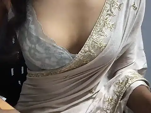 Snapshot of Harleen_Kaur07 chatting on July 8, 2026, 9:14 am Harleen Kaur07 online show from July 8, 2026, 9:14 am