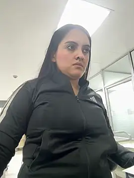 Snapshot of marianm29-1 chatting on May 3, 2026, 7:25 am marianm29-1 online show from May 3, 2026, 7:25 am
