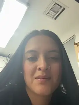 Snapshot of marianm29-1 chatting on May 17, 2026, 12:56 pm marianm29-1 online show from May 17, 2026, 12:56 pm