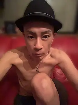 takashi1113 online show from June 3, 2026, 9:01 am