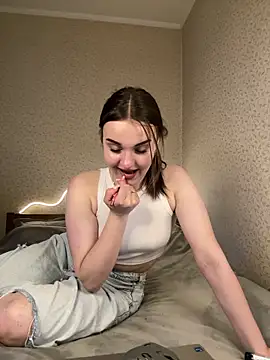 Snapshot of Vyxia chatting on June 18, 2026, 6:23 pm Vyxia online show from June 18, 2026, 6:23 pm