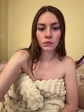 daisycollins online show from June 6, 2026, 11:59 am