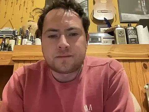 Snapshot of alecsgzz chatting on May 21, 2026, 12:28 am alecsgzz online show from May 21, 2026, 12:28 am
