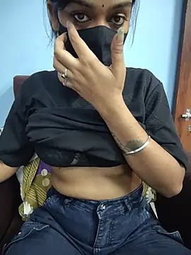 Snapshot of Menaxi_Baby7 chatting on July 15, 2026, 5:51 pm Menaxi Baby7 online show from July 15, 2026, 5:51 pm