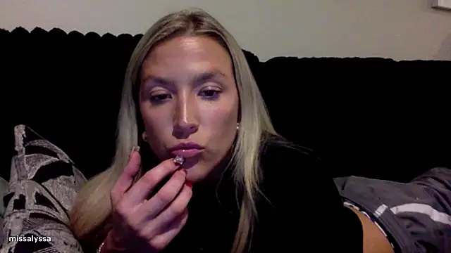 Misss alyssaaa online show from June 4, 2026, 3:12 am
