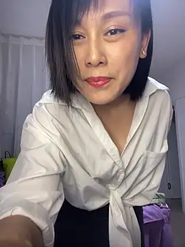 Yu-Meimei online show from May 3, 2026, 2:39 am