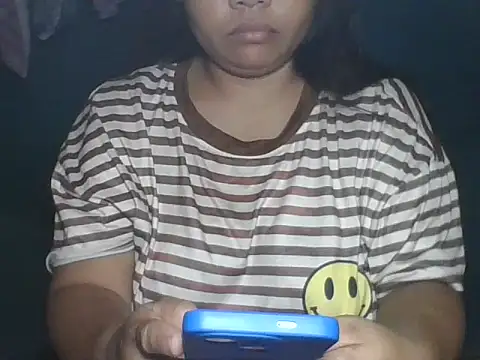 MommyKaye30 online show from June 14, 2026, 8:00 pm