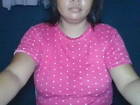 Snapshot of MommyKaye30 chatting on July 1, 2026, 6:51 pm MommyKaye30 online show from July 1, 2026, 6:51 pm