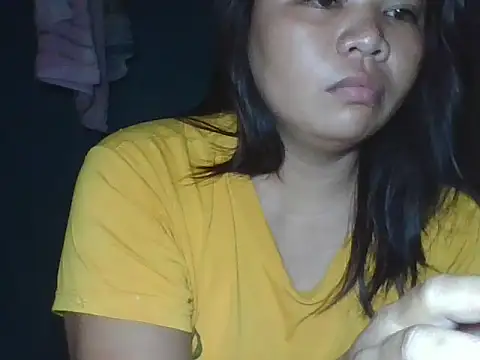 Snapshot of MommyKaye30 chatting on July 5, 2026, 7:10 pm MommyKaye30 online show from July 5, 2026, 7:10 pm