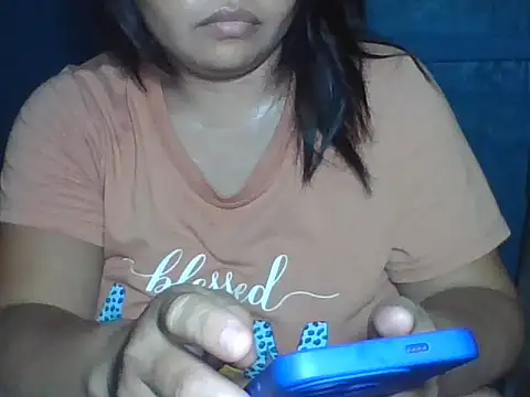 Snapshot of MommyKaye30 chatting on July 12, 2026, 6:32 pm MommyKaye30 online show from July 12, 2026, 6:32 pm