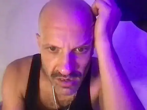 Snapshot of french_solo_X chatting on June 3, 2026, 6:05 am french solo X online show from June 3, 2026, 6:05 am