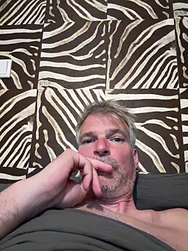 Snapshot of Thor-82 chatting on May 11, 2026, 7:22 pm Thor-82 online show from May 11, 2026, 7:22 pm