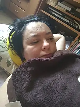 Snapshot of EmmaEmmy40 chatting on June 26, 2026, 3:22 am EmmaEmmy40 online show from June 26, 2026, 3:22 am