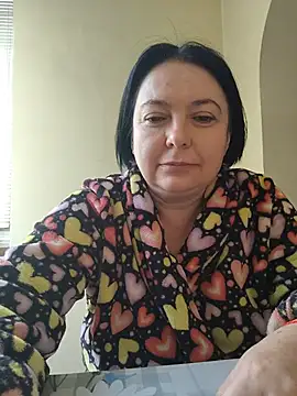 Snapshot of EmmaEmmy40 chatting on July 11, 2026, 4:26 am EmmaEmmy40 online show from July 11, 2026, 4:26 am