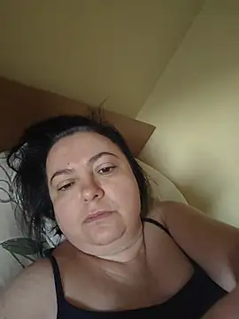 Snapshot of EmmaEmmy40 chatting on July 13, 2026, 4:48 am EmmaEmmy40 online show from July 13, 2026, 4:48 am