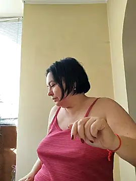 Snapshot of EmmaEmmy40 chatting on July 26, 2026, 4:53 am EmmaEmmy40 online show from July 26, 2026, 4:53 am
