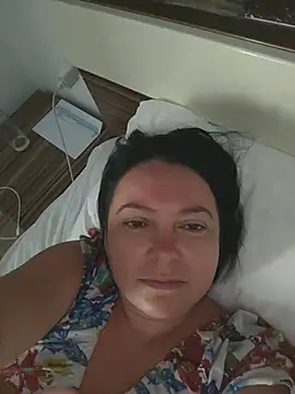 Snapshot of EmmaEmmy40 chatting on August 5, 2026, 5:32 am EmmaEmmy40 online show from August 5, 2026, 5:32 am