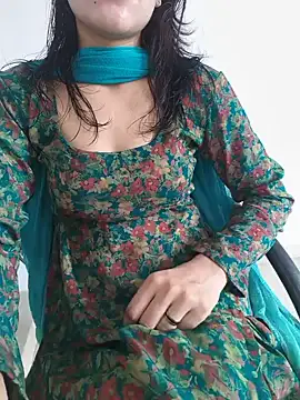 zoya baby  online show from July 20, 2026, 5:11 am