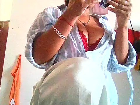 RubinaKhan6 online show from June 10, 2026, 1:06 am