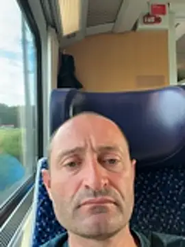 Snapshot of vladgree chatting on May 17, 2026, 4:47 pm vladgree online show from May 17, 2026, 4:47 pm