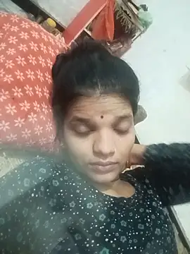 Snapshot of Student_garl_1 chatting on June 6, 2026, 8:13 pm Student garl 1 online show from June 6, 2026, 8:13 pm