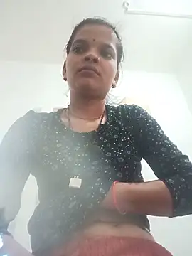 Snapshot of Student_garl_1 chatting on June 16, 2026, 12:57 am Student garl 1 online show from June 16, 2026, 12:57 am