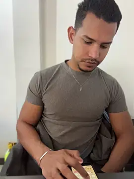 angel silva  online show from June 26, 2026, 5:12 am