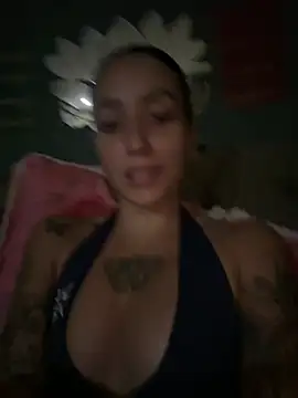 MartinadeCaxias online show from May 16, 2026, 8:07 pm