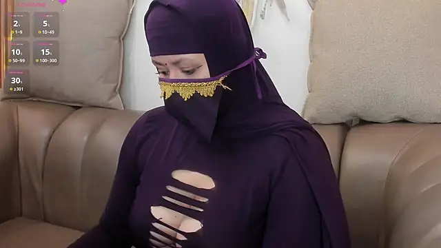 Snapshot of yasmin_dina chatting on June 22, 2026, 12:24 pm yasmin dina online show from June 22, 2026, 12:24 pm