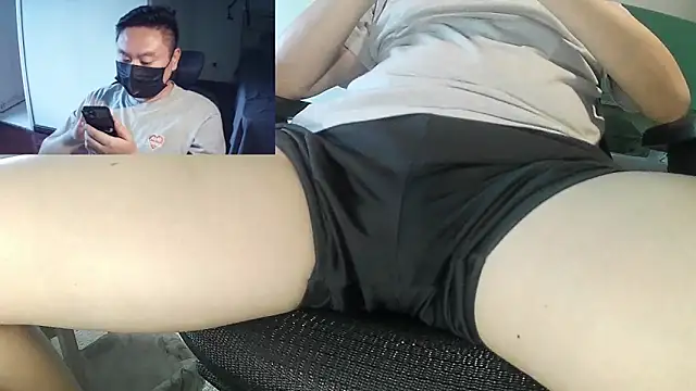 mrcake666 online show from May 25, 2026, 1:44 am