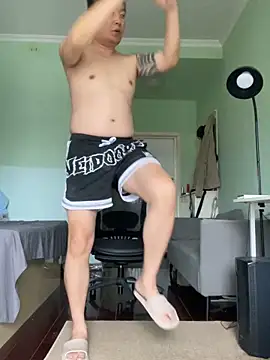 mrcake666 online show from June 18, 2026, 7:19 am