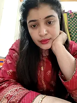 Snapshot of Joya-02 chatting on May 5, 2026, 7:00 pm Joya-02 online show from May 5, 2026, 7:00 pm