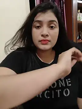 Snapshot of Joya-02 chatting on May 17, 2026, 6:26 pm Joya-02 online show from May 17, 2026, 6:26 pm