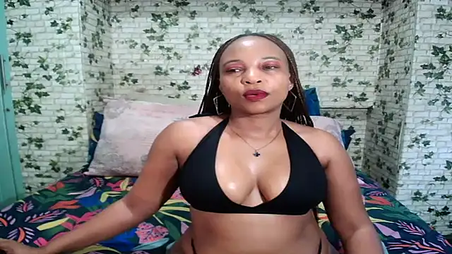 Snapshot of Ebony_Seduction00 chatting on June 24, 2026, 6:01 am Ebony Seduction00 online show from June 24, 2026, 6:01 am