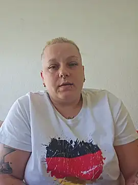 Snapshot of Lady_Peggi chatting on June 14, 2026, 9:22 am Lady Peggi online show from June 14, 2026, 9:22 am