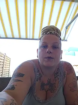 Snapshot of Lady_Peggi chatting on June 25, 2026, 8:30 am Lady Peggi online show from June 25, 2026, 8:30 am