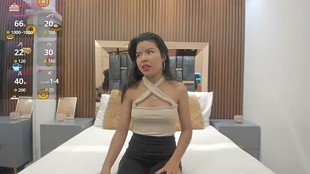 Snapshot of Dulce_Glamor_ chatting on August 1, 2026, 10:25 am Dulce Glamor online show from August 1, 2026, 10:25 am