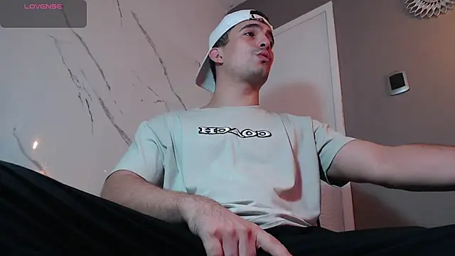 tanner-hard  online show from June 11, 2026, 7:56 pm