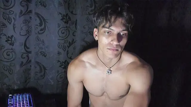 Alessio Valee online show from June 1, 2026, 6:26 am