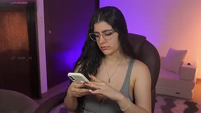  Niah online show from May 15, 2026, 9:33 pm
