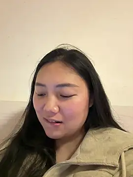 yanling668 online show from May 11, 2026, 1:39 pm
